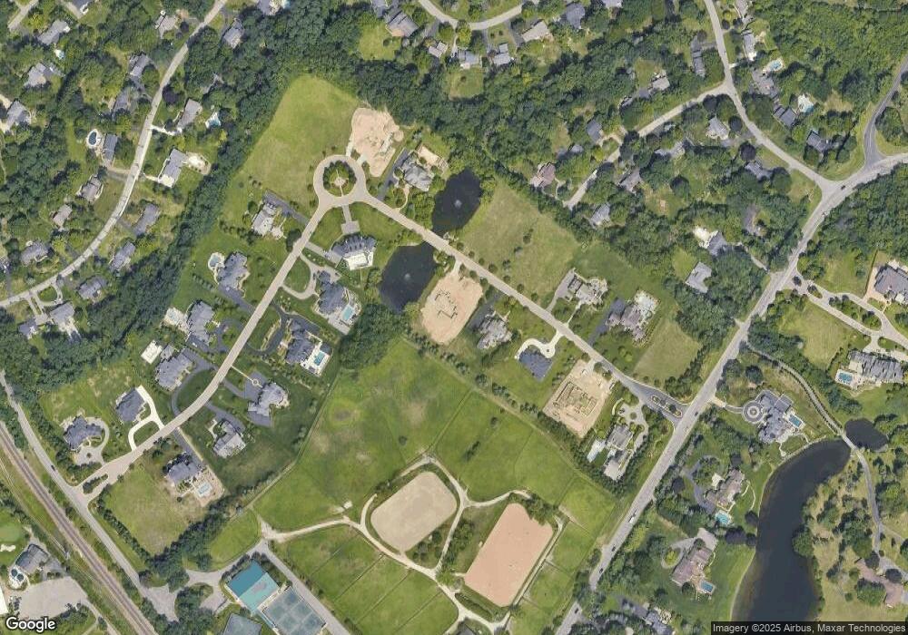 576 Chase Ln, Bloomfield Hills, MI 48304 - photo 1