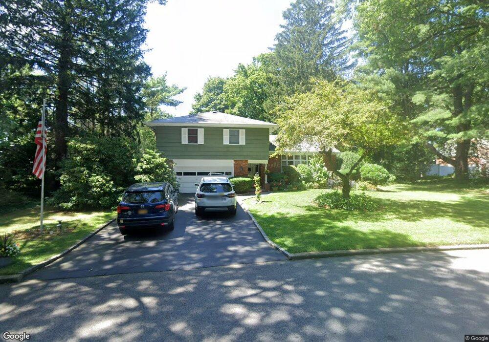 4 Hook Gate, Glen Cove, NY 11542 - photo 1