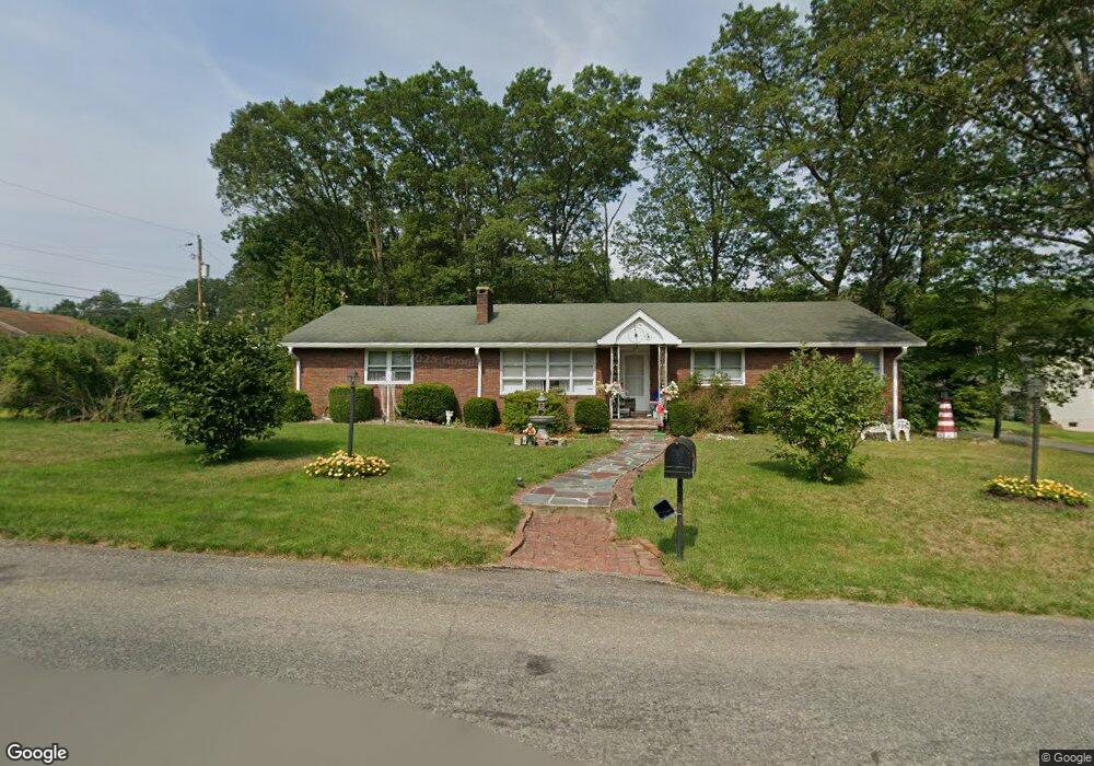 108 Cumberland Ave, Tamaqua, PA 18252 - photo 1