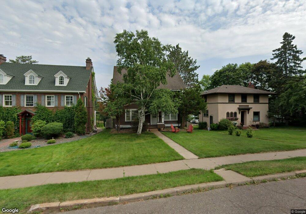 2816 E 1st St, Duluth, MN 55812 - photo 1