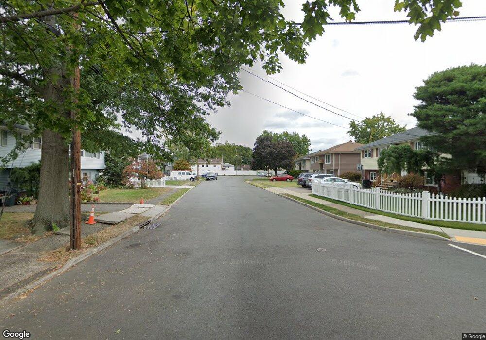 34 Kuhn Ct, Saddle Brook, NJ 07663 - photo 1