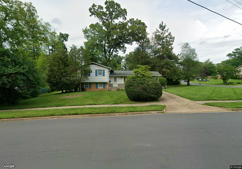 11008 Santa Clara Dr, Fairfax, VA 22030 - photo 1