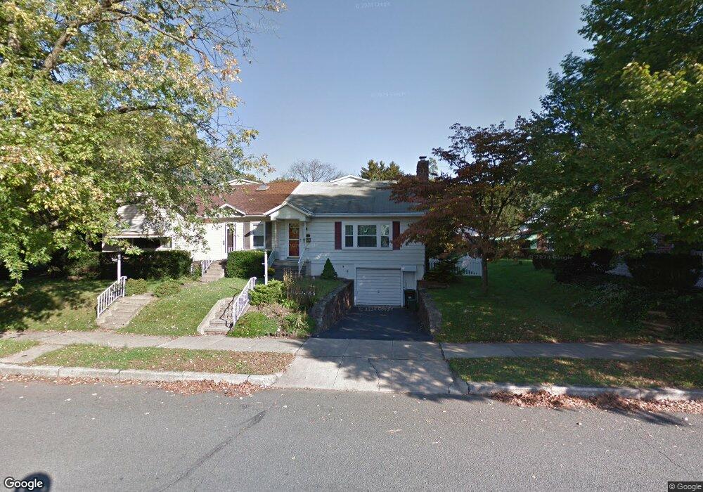 2207 Fairview St, Reading, PA 19609 - photo 1