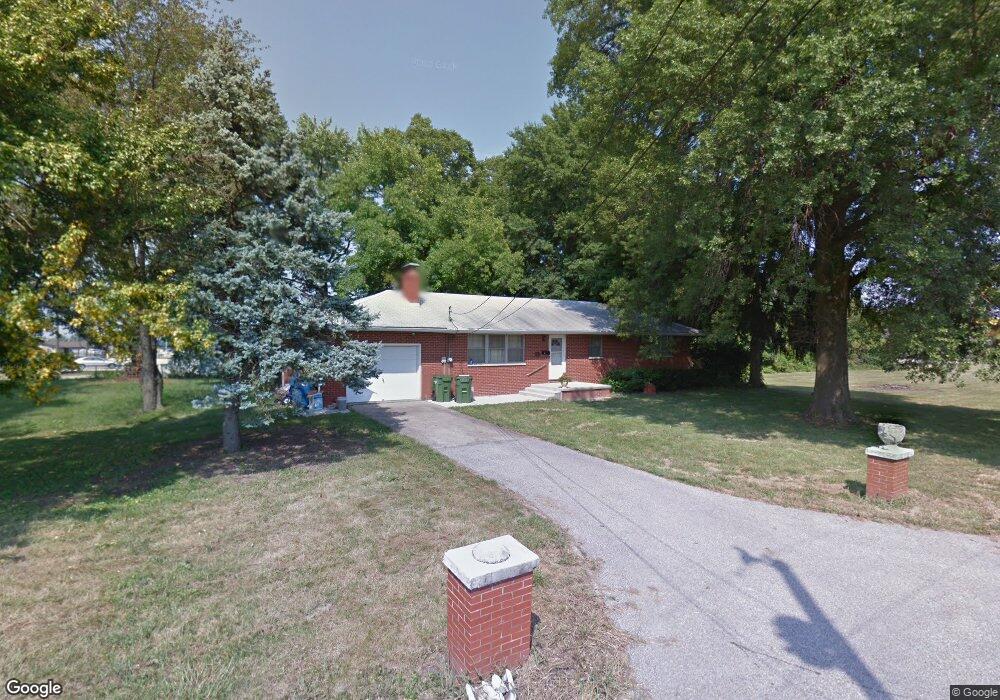 107 Ranek Ln, Maryville, IL 62062 - photo 1