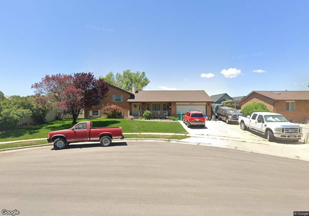 11992 S 1420 W, Riverton, UT 84065 - photo 1