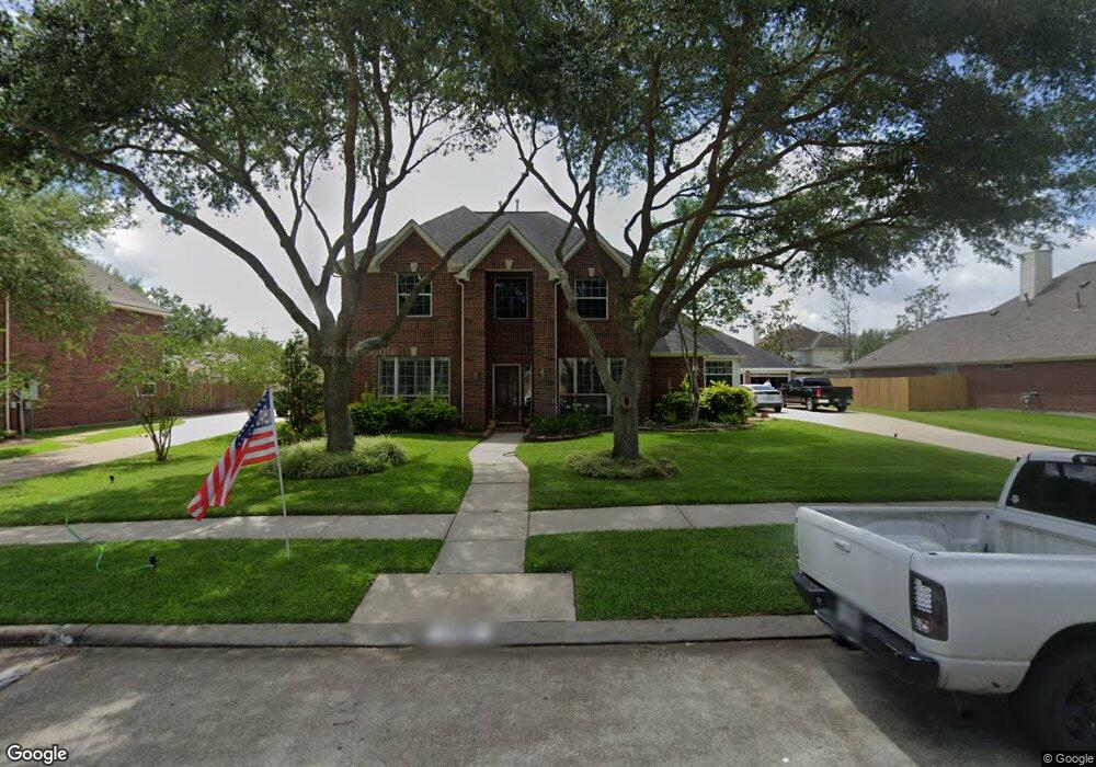 1401 Edgewater Dr, Friendswood, TX 77546 - photo 1