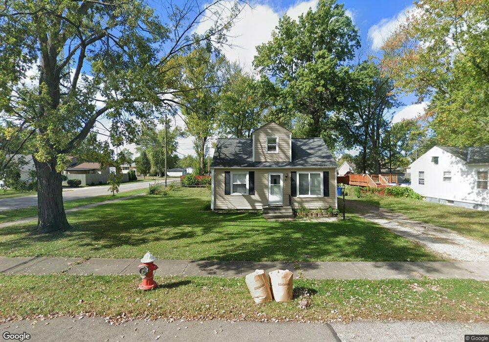 692 Pasadena Ave, Sheffield Lake, OH 44054 - photo 1