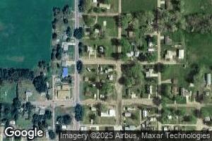 209 N Park St, Chambers, NE 68725