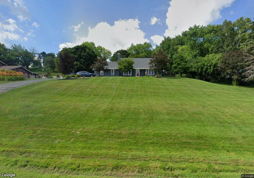 N57W26338 Mountain Meadows Dr, Sussex, WI 53089 - photo 1