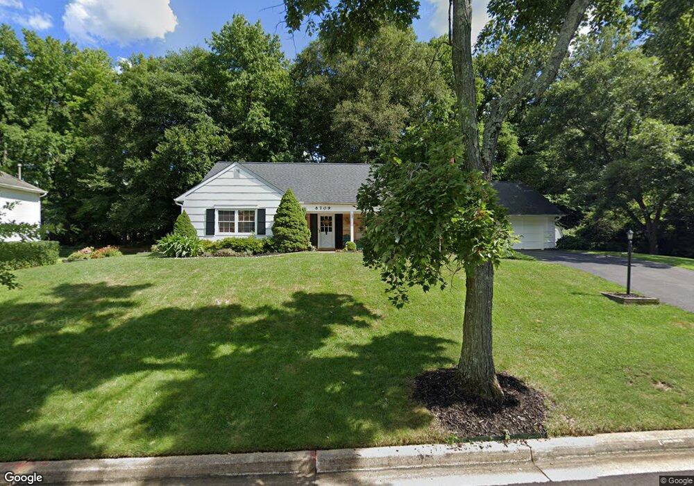 8709 Crestmont Ln, Laurel, MD 20708 - photo 1