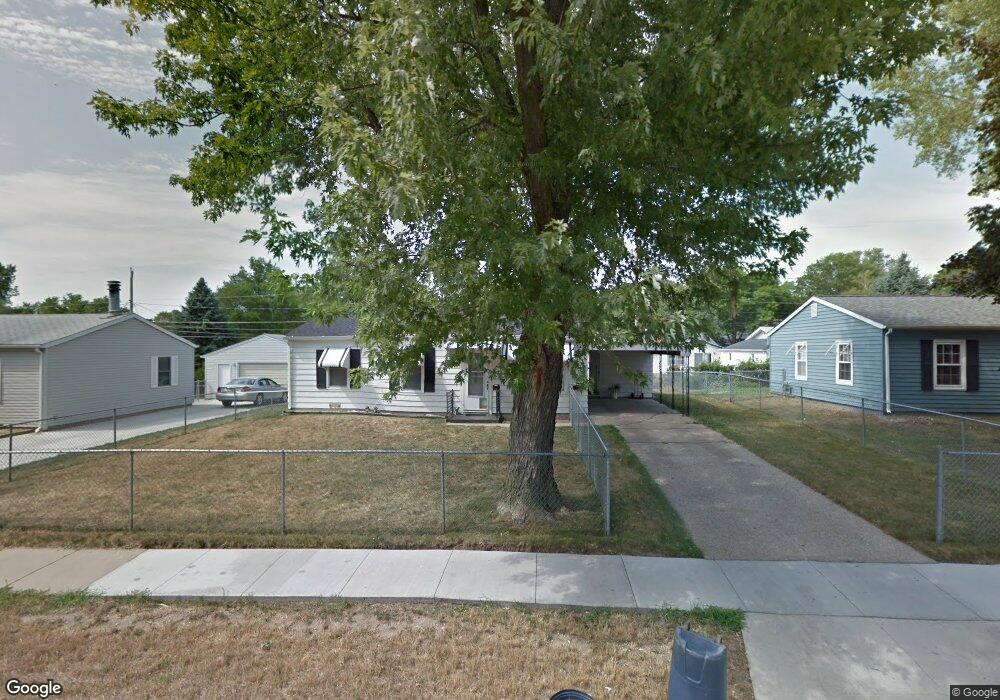 900 Valleyview Dr, Marion, IA 52302 - photo 1