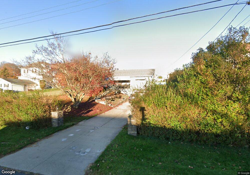 1111 Lincoln Ave, Nanticoke, PA 18634 - photo 1