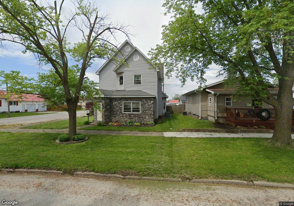 817 S 17th St, Mattoon, IL 61938 - photo 1