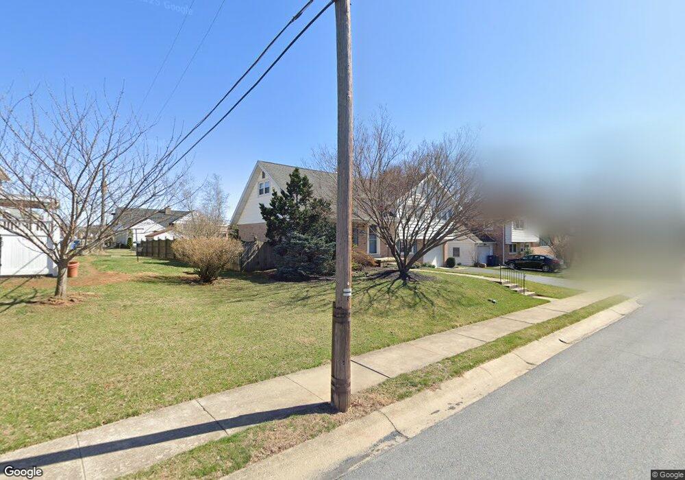 2702 Craig Ave, Reading, PA 19609 - photo 1