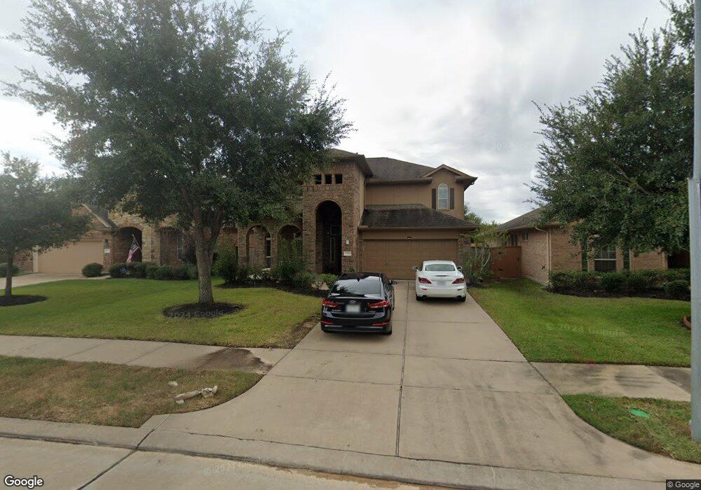 27519 Huggins Crest Ct, Fulshear, TX 77441 - photo 1