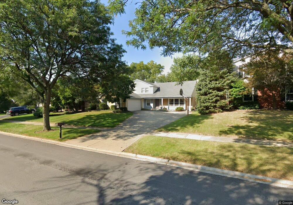 1515 Apache Dr, Naperville, IL 60563 - photo 1