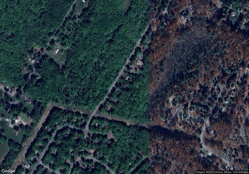 87 Locust Dr, East Stroudsburg, PA 18301 - photo 1