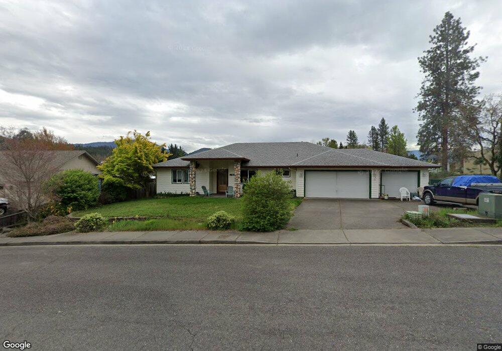 2733 SW Acres Rd, Grants Pass, OR 97527 - photo 1