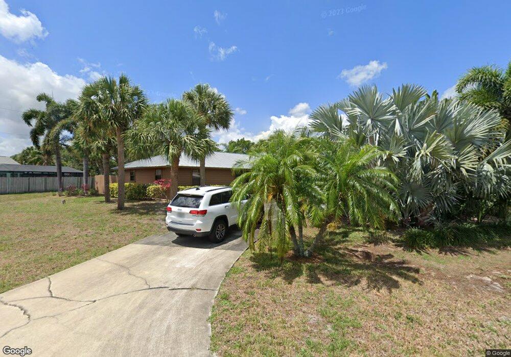262 Columbus St, Sebastian, FL 32958 - photo 1