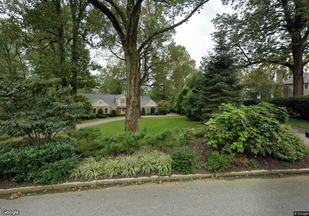 1236 Ridgewood Rd, Bryn Mawr, PA 19010 - photo 1