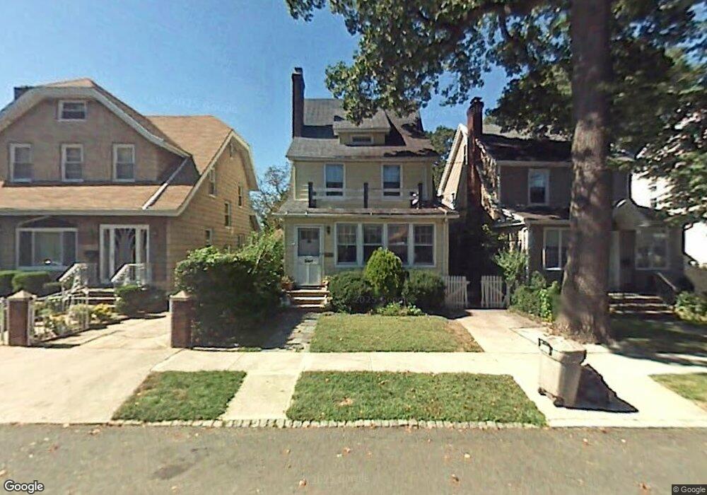 3370 168th St, Flushing, NY 11358 - photo 1