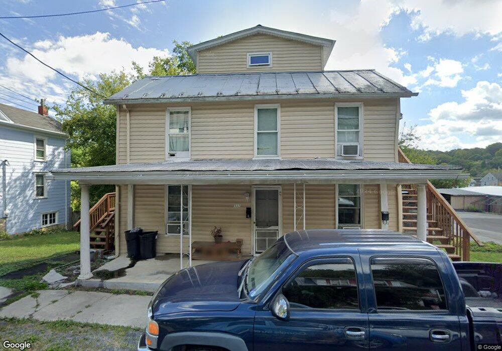 312 Wilkes St unit 3, Berkeley Springs, WV 25411 - photo 1