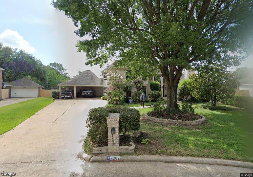 7202 Birchtree Forest Dr, Houston, TX 77088 - photo 1