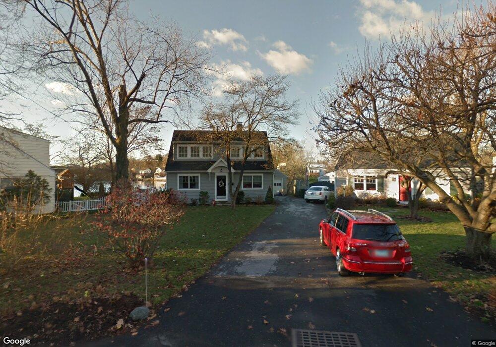 8 Mulberry Ln, Cos Cob, CT 06807 - photo 1