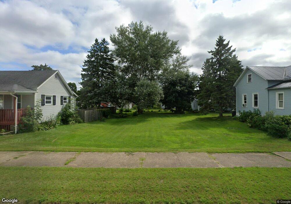1117 18th Ave, Menominee, MI 49858 - photo 1
