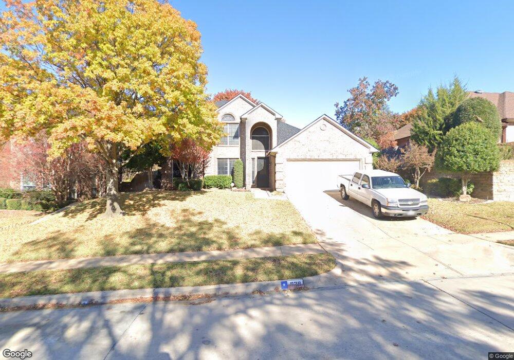 929 Carousel Dr, Bedford, TX 76021 - photo 1