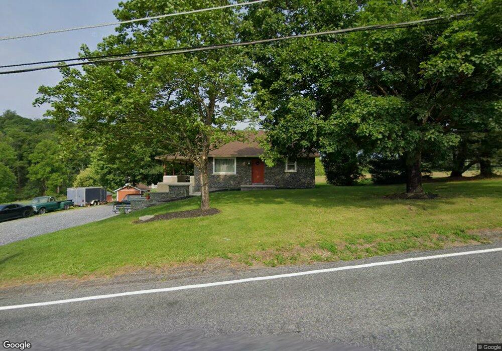 263 Grouse Dr, Bath, PA 18014 - photo 1