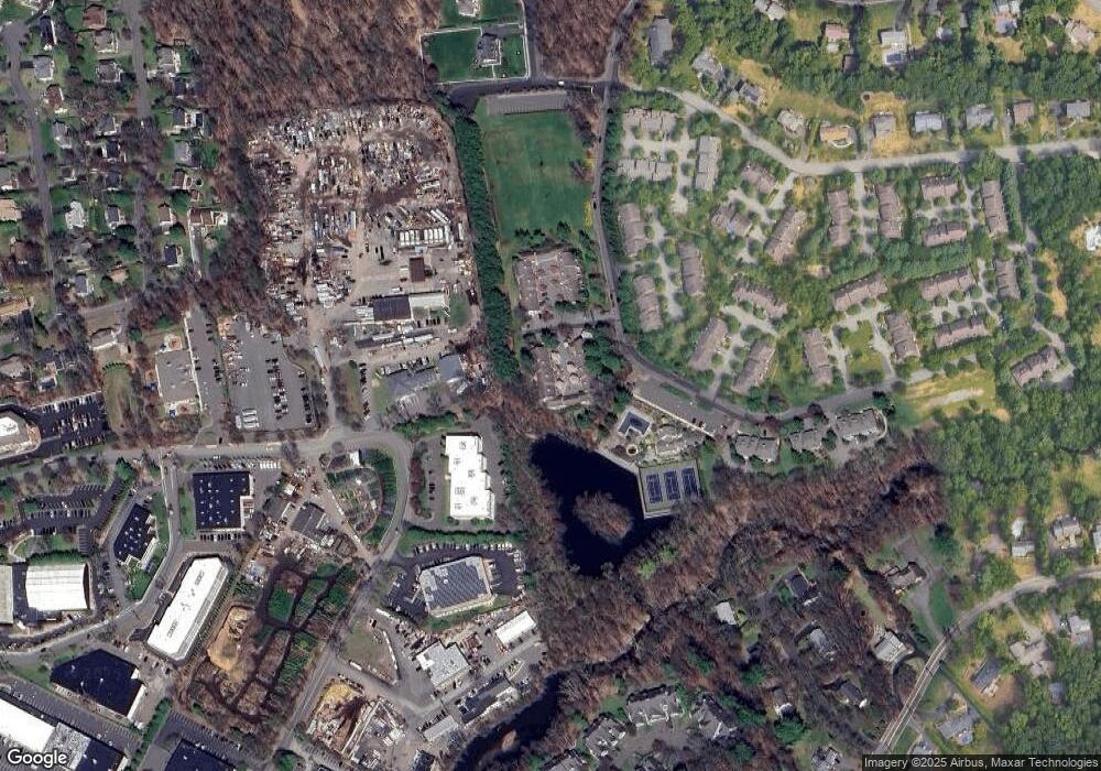 183 Dickinson Ln, Mahwah, NJ 07430 - photo 1