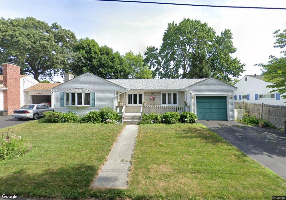 32 Baldino Dr, Cranston, RI 02920 - photo 1