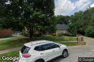 8709 Oldbury Place, Louisville, KY 40222