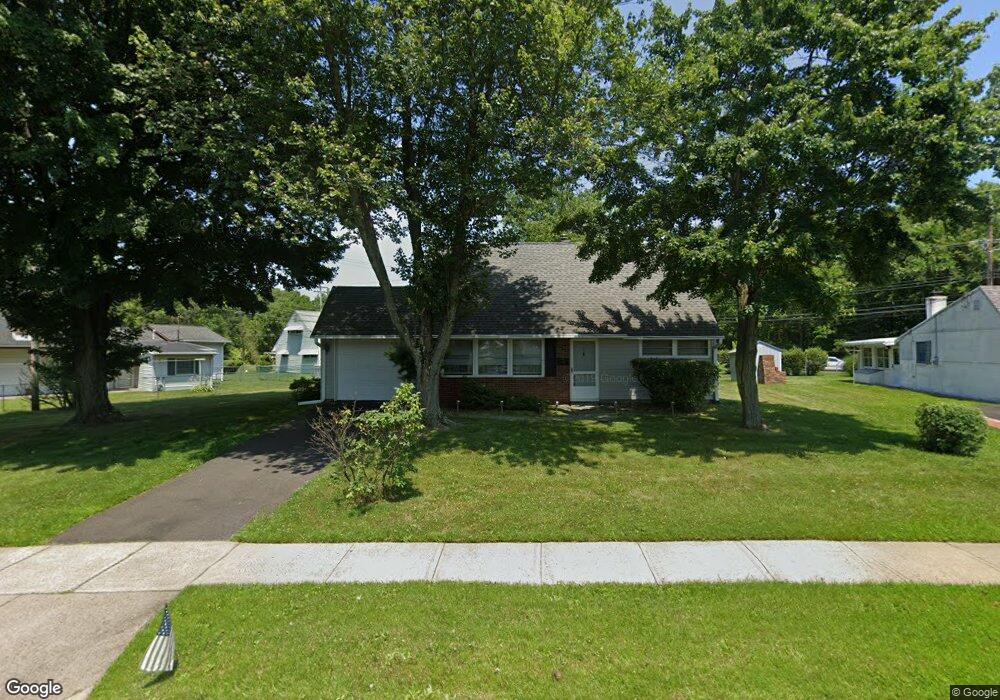 70 Quickset Rd, Levittown, PA 19057 - photo 1