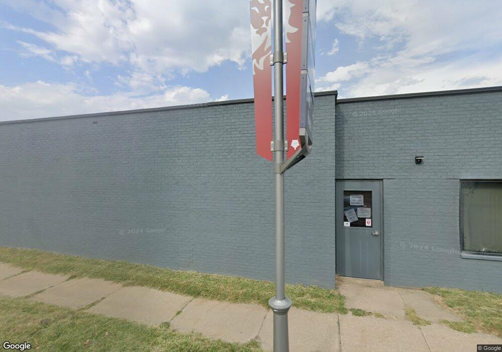 1445 C St SW, Cedar Rapids, IA 52404 - photo 1