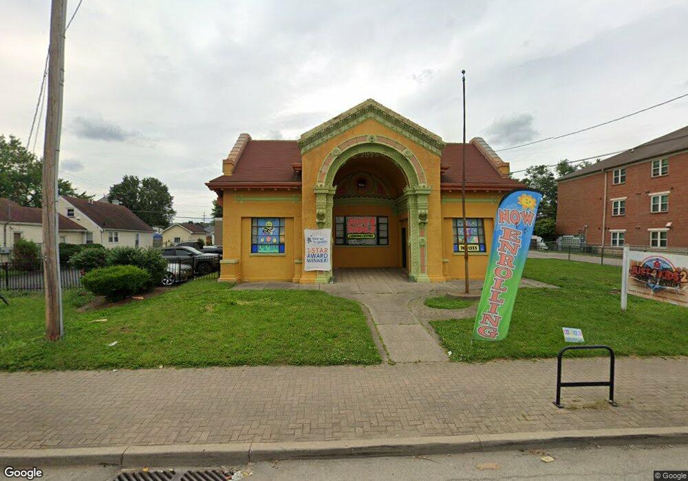 7017 Vine St, Cincinnati, OH 45216 - photo 1