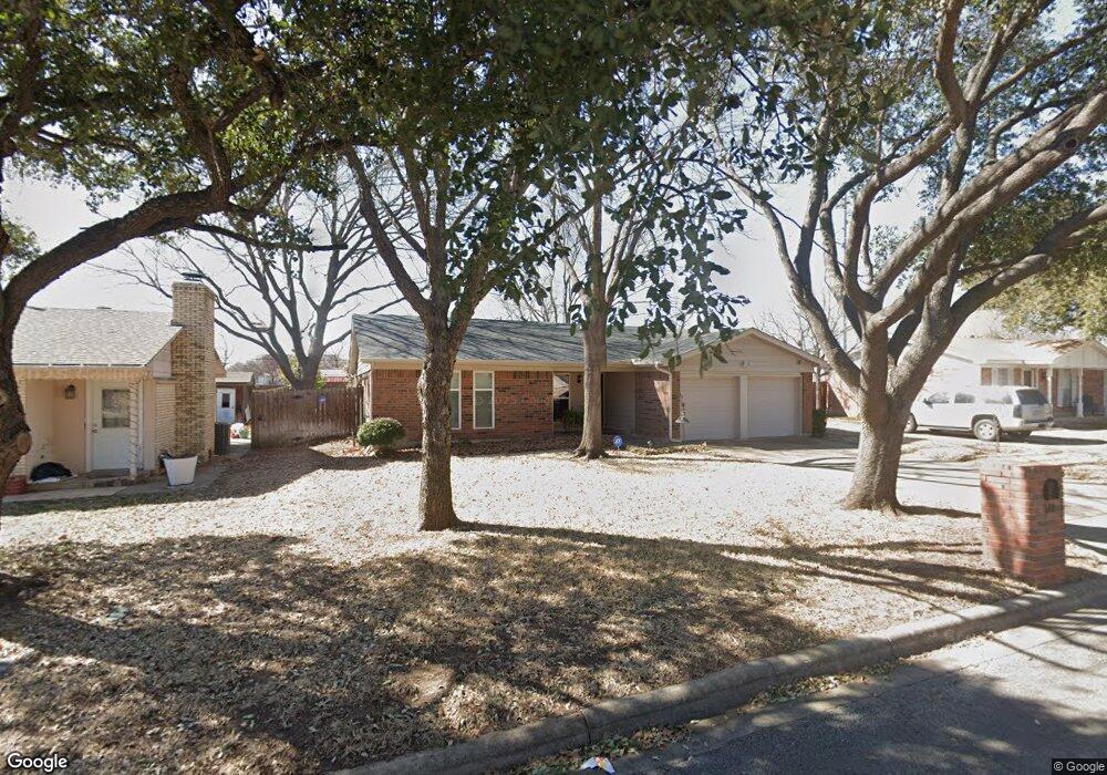 519 Hallvale Dr, Fort Worth, TX 76108 - photo 1