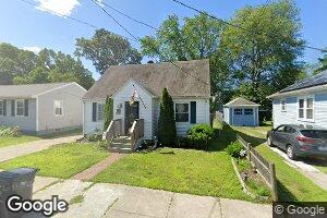 40 Oriole Ave, Pawtucket, RI 02860