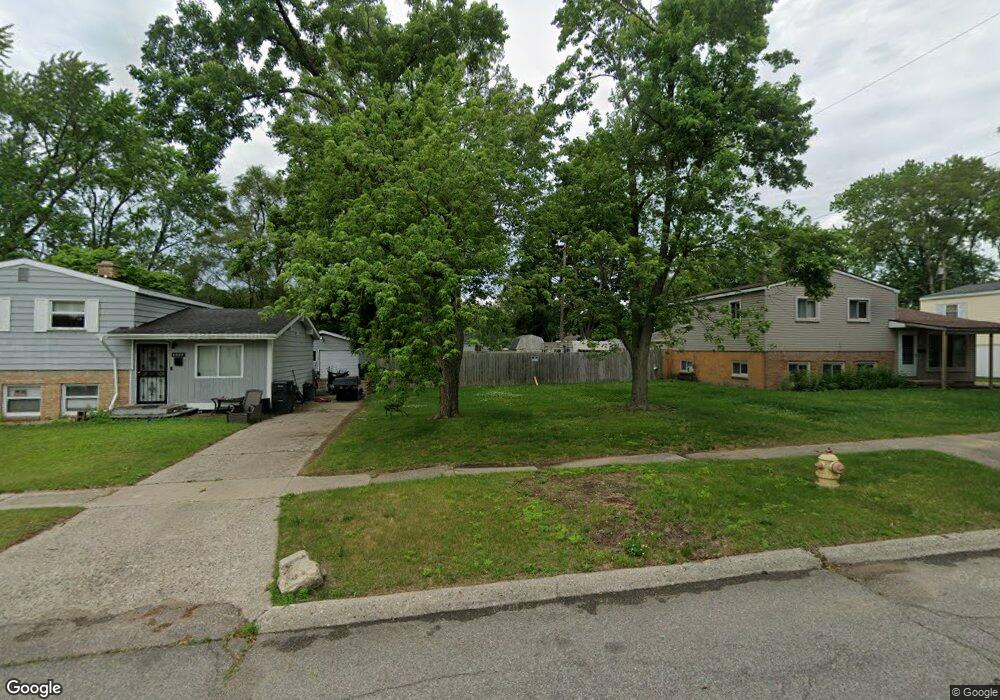 2813 Gamma Ln, Flint, MI 48506 - photo 1