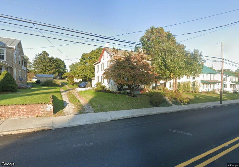 530 S Queen St, Littlestown, PA 17340 - photo 1