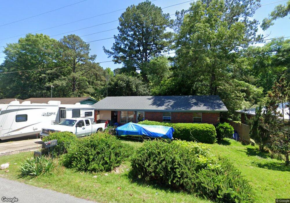 828 Choctaw Dr, Laurel, MS 39440 - photo 1