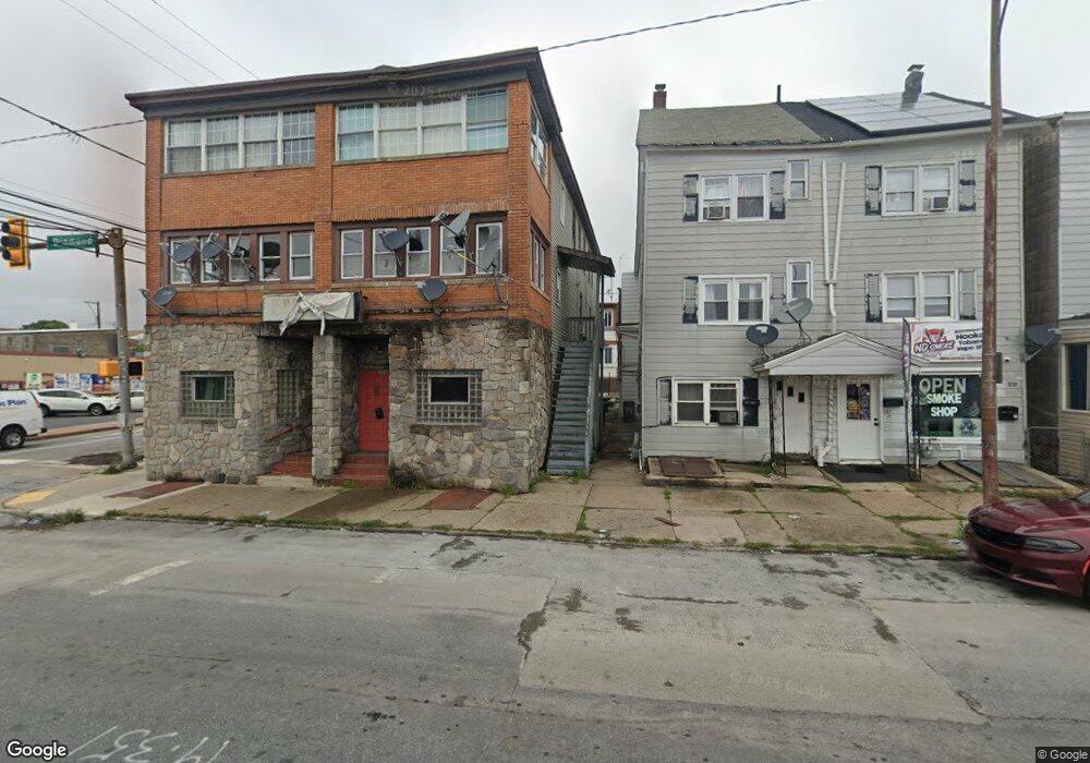 205 E Diamond Ave, Hazleton, PA 18201 - photo 1