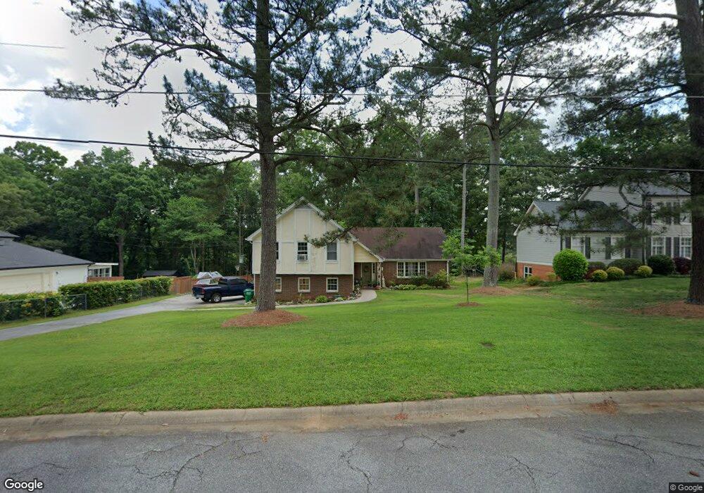 692 Dorsey Cir SW, Lilburn, GA 30047 - photo 1