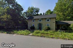 18 Mulberry St, Leeds, MA 01053