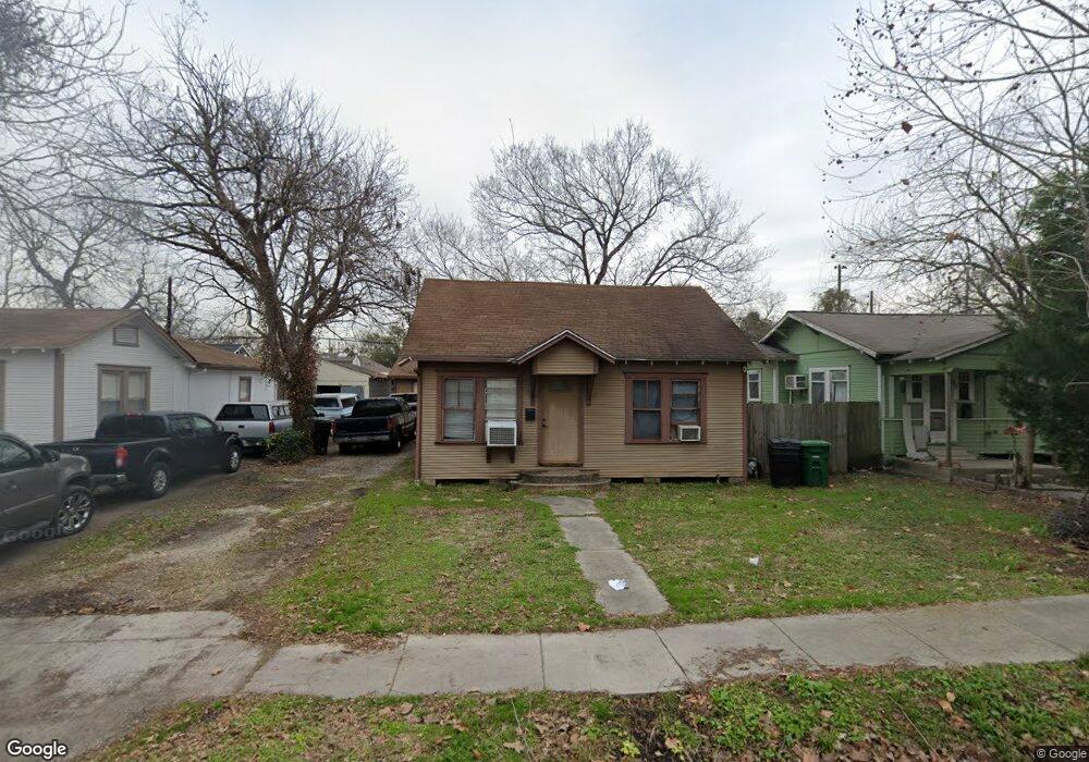 702 Northwood St, Houston, TX 77009 - photo 1