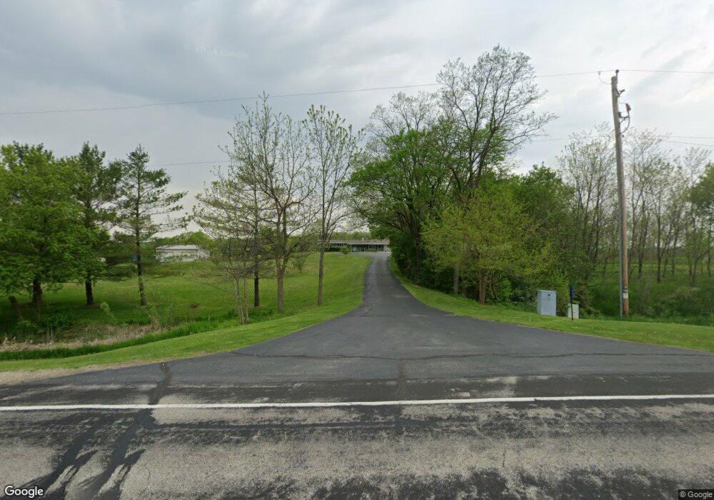 7449 Kettle View Dr, West Bend, WI 53090 - photo 1