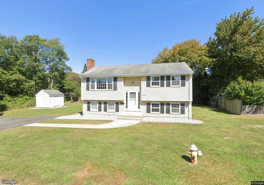 22 Edmund St, Old Saybrook, CT 06475 - photo 1