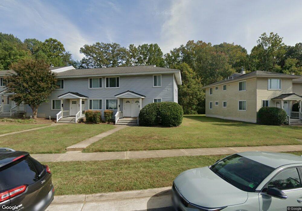 18086 Purvis Dr, Triangle, VA 22172 - photo 1