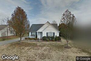 910 Hillcrest Ave, Graham, NC 27253